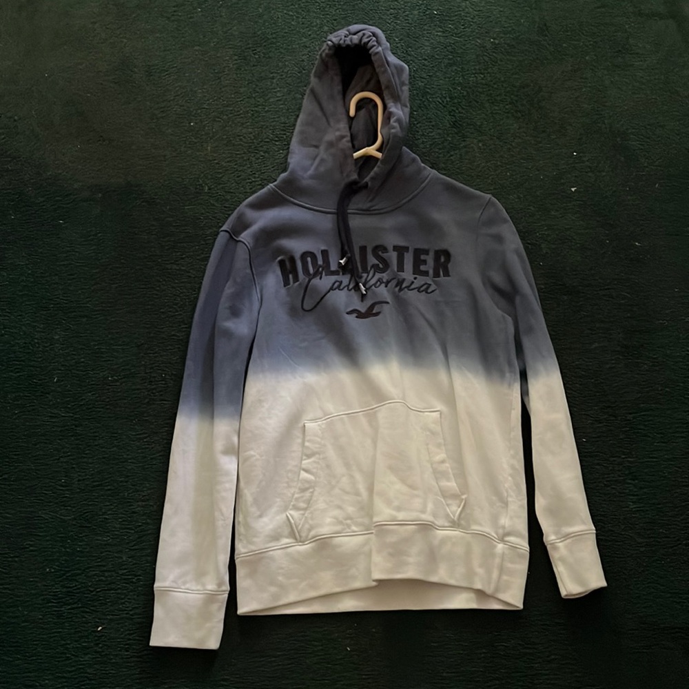 Hollister sweatshirt